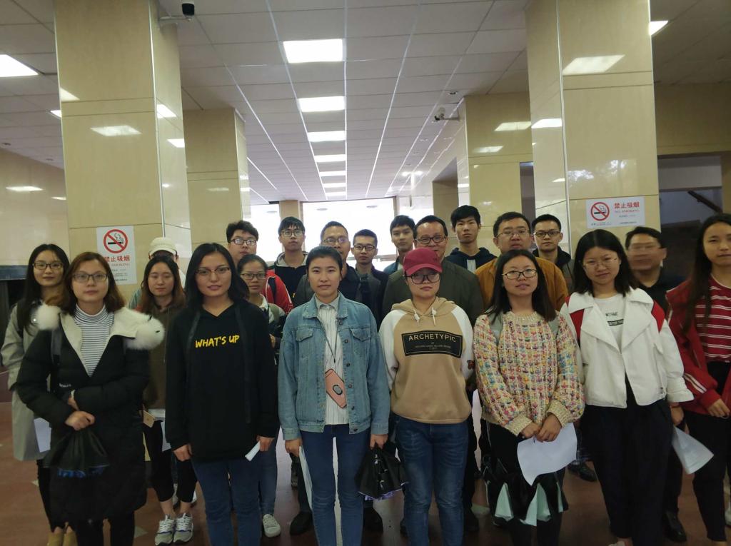 21名学生在上海大学